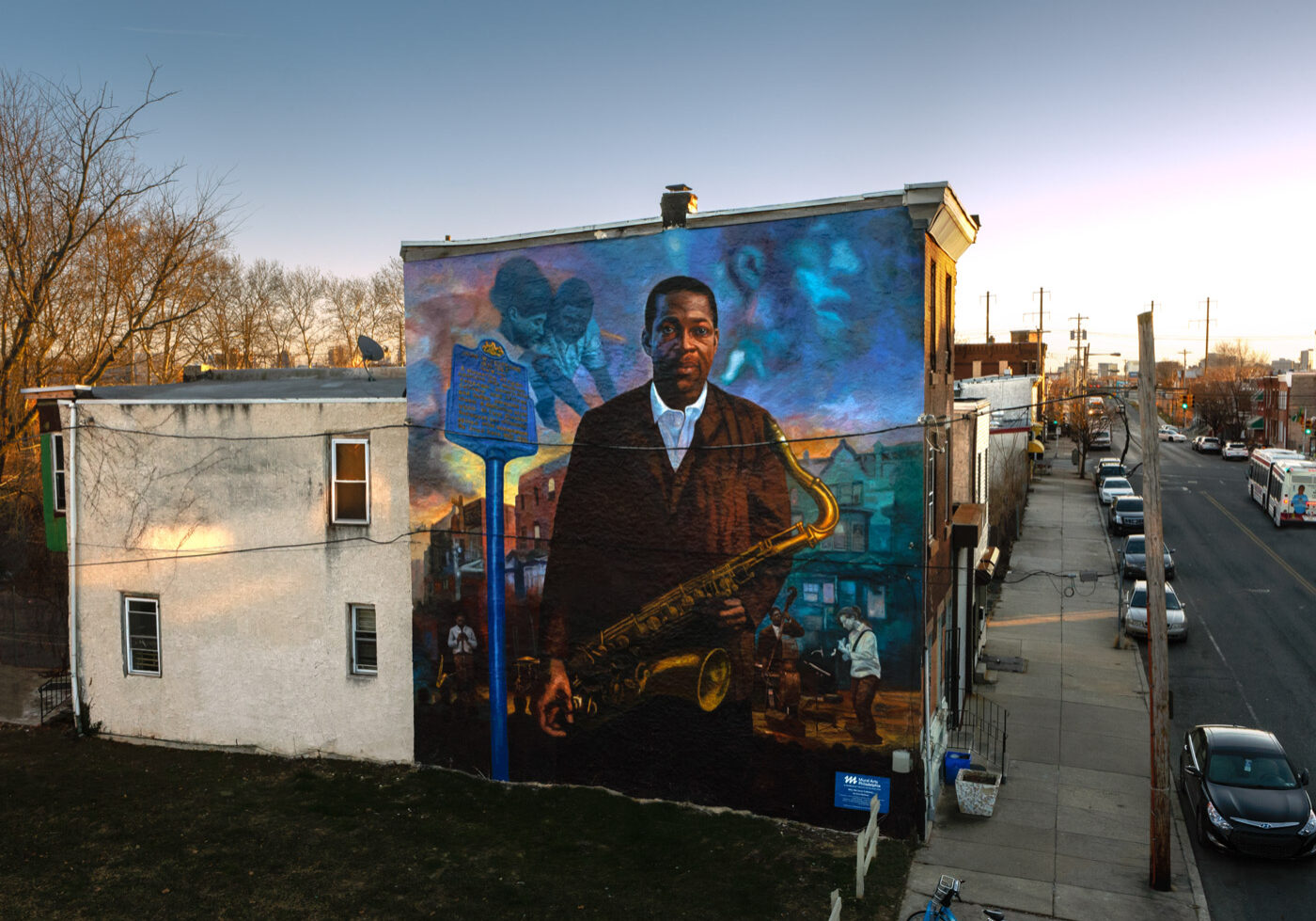 photo by Steve Weinik/Mural Arts Project